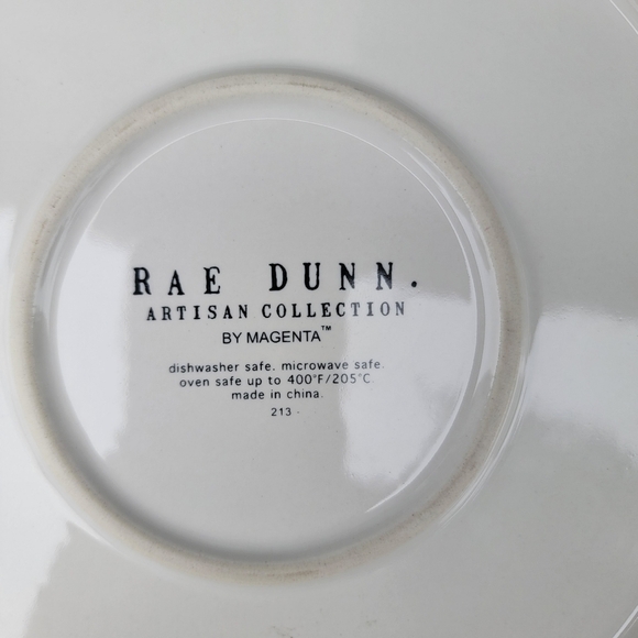 2/$20 Rae Dunn by Magenta Santa Claus HO HO HO Christmas Fluted Pie Plate 10.5" - Picture 5 of 5